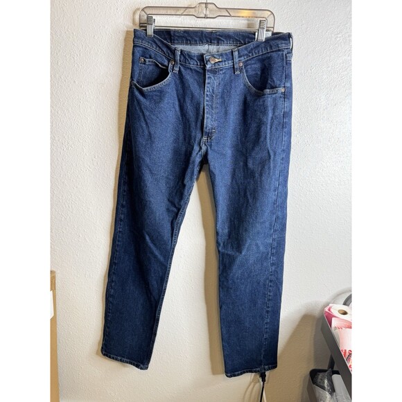 Wrangler Classic Fit Jeans Dark Blue Wash Men’s Size 34x32 Comfort Stretch - Picture 2 of 15